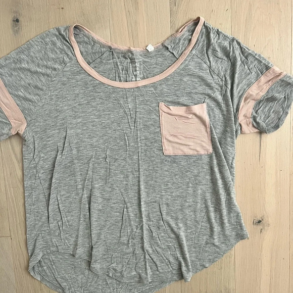 ME to WE Gray/Pink Tee - Picture 1 of 3